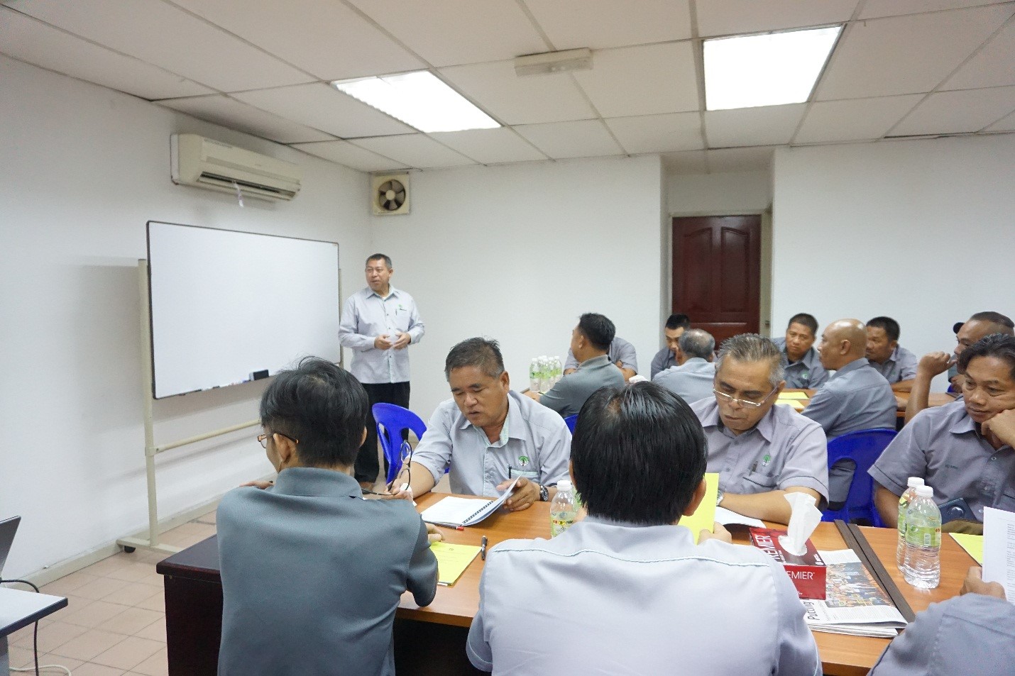 Read more about the article Wood Anatomy and Identification & Log Grading Refresher Course